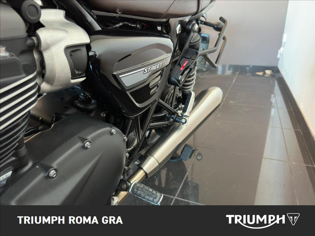 TRIUMPH Street Twin 900 