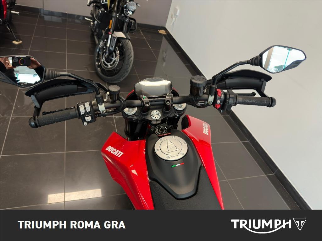 DUCATI Hypermotard 950 Red