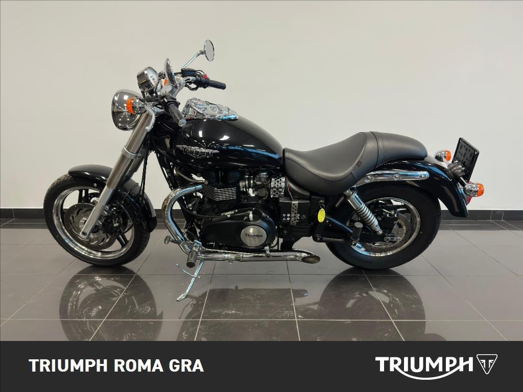 TRIUMPH Speedmaster 865 