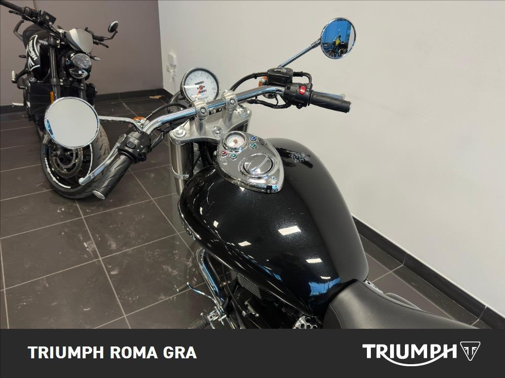 TRIUMPH Speedmaster 865 