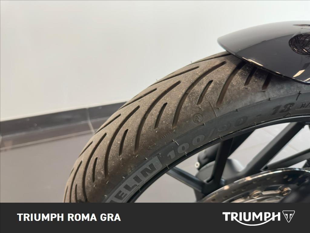 TRIUMPH Speed Twin 900 Stealth Edition Abs