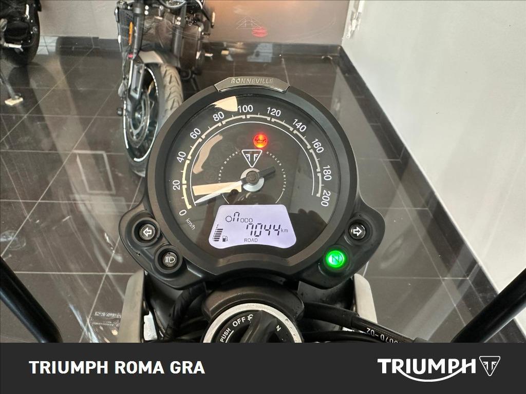 TRIUMPH Speed Twin 900 Stealth Edition Abs