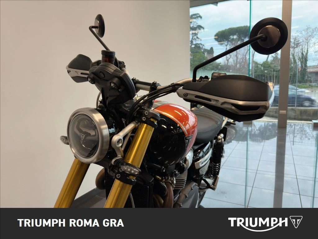 TRIUMPH Scrambler 1200 XE Baja Orange/Phantom Black Abs