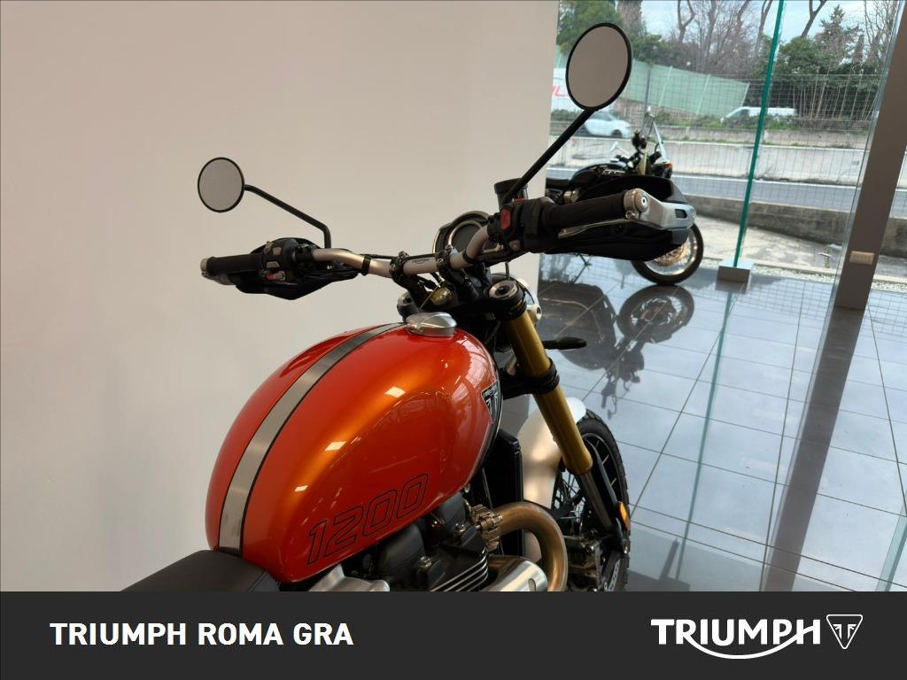 TRIUMPH Scrambler 1200 XE Baja Orange/Phantom Black Abs