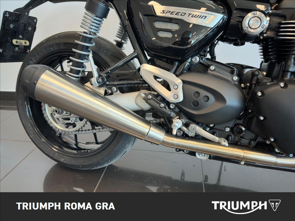 TRIUMPH Speed Twin 1200 Stealth Edition Abs