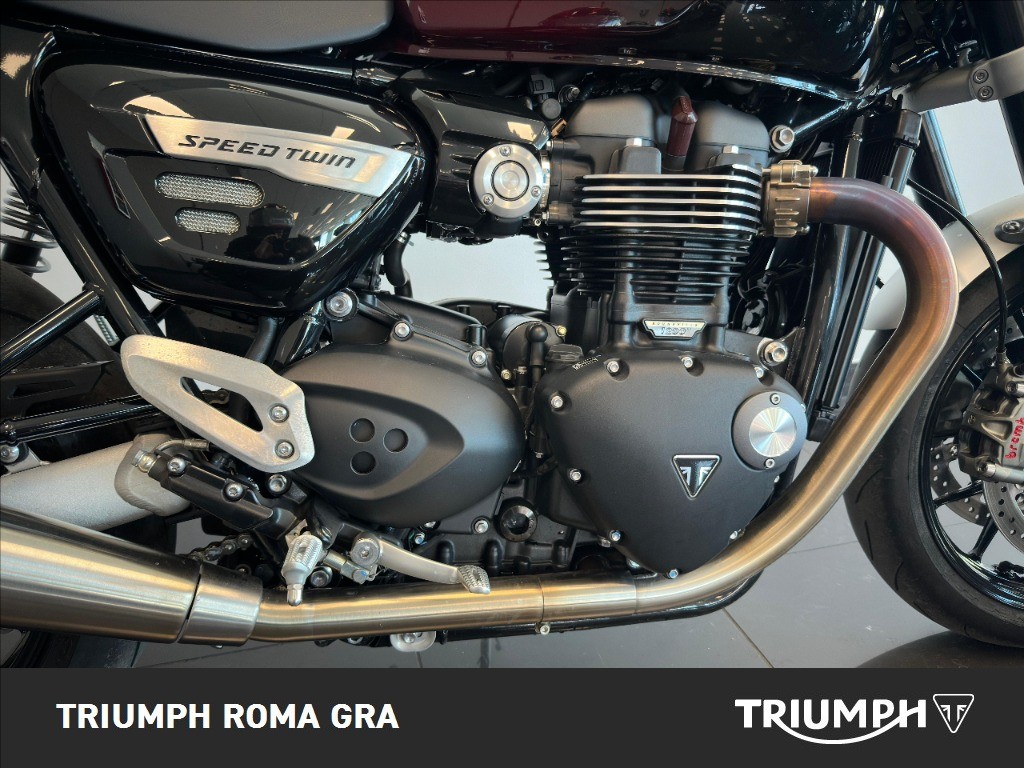 TRIUMPH Speed Twin 1200 Stealth Edition Abs