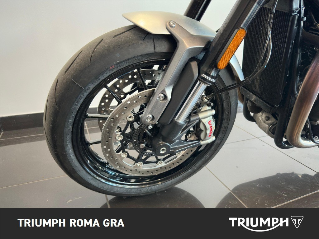 TRIUMPH Speed Twin 1200 Stealth Edition Abs