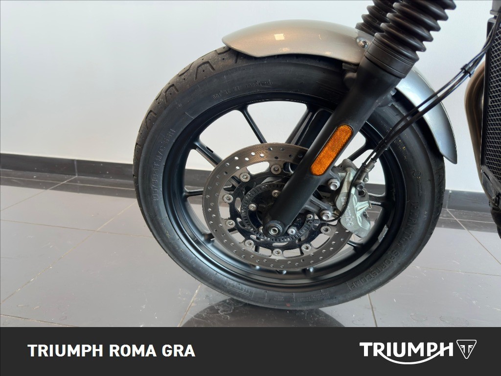 TRIUMPH Street Twin 900 