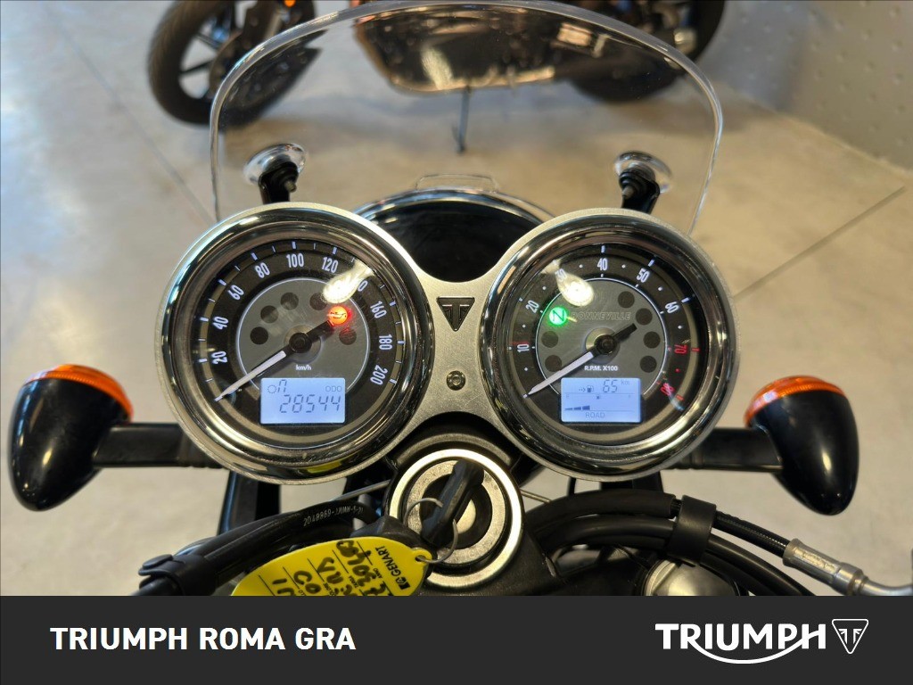 TRIUMPH Bonneville 900 T100 E5