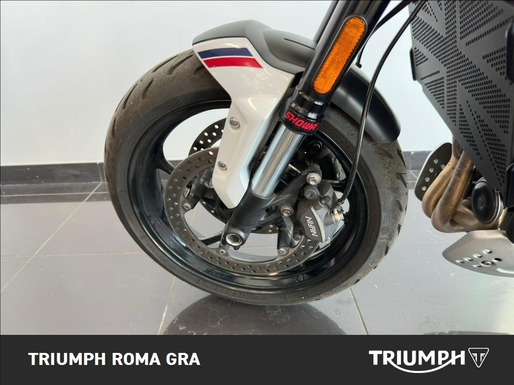 TRIUMPH Trident 660 Triple Tribute Abs