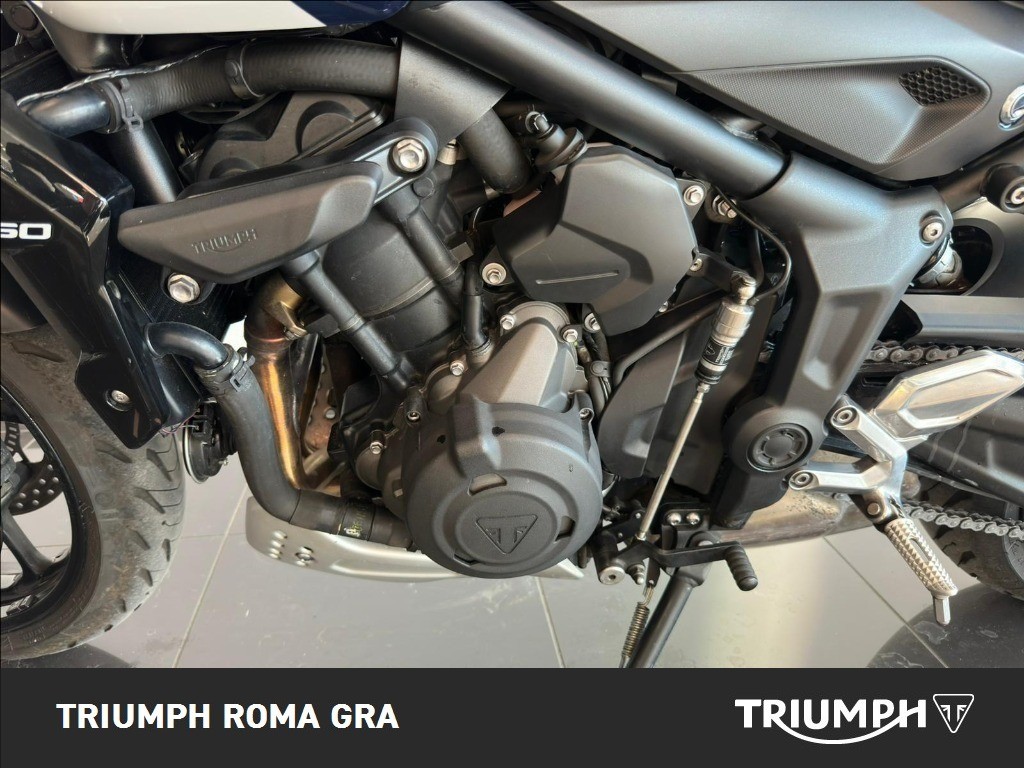 TRIUMPH Trident 660 Triple Tribute Abs