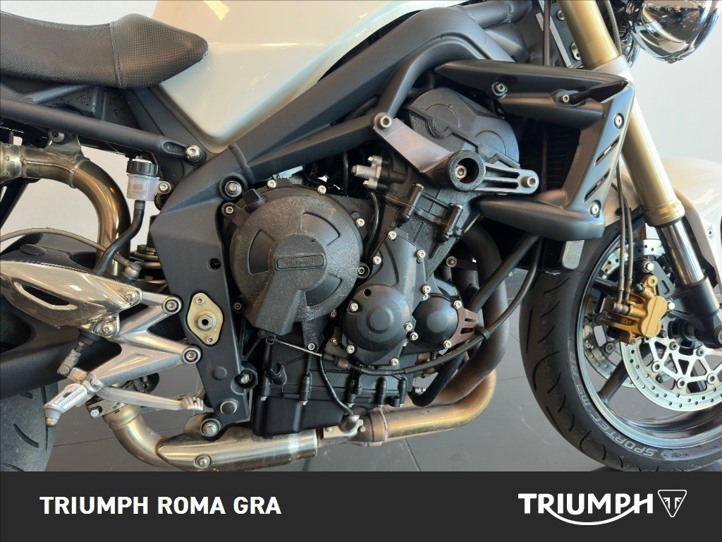 TRIUMPH Street Triple 675 