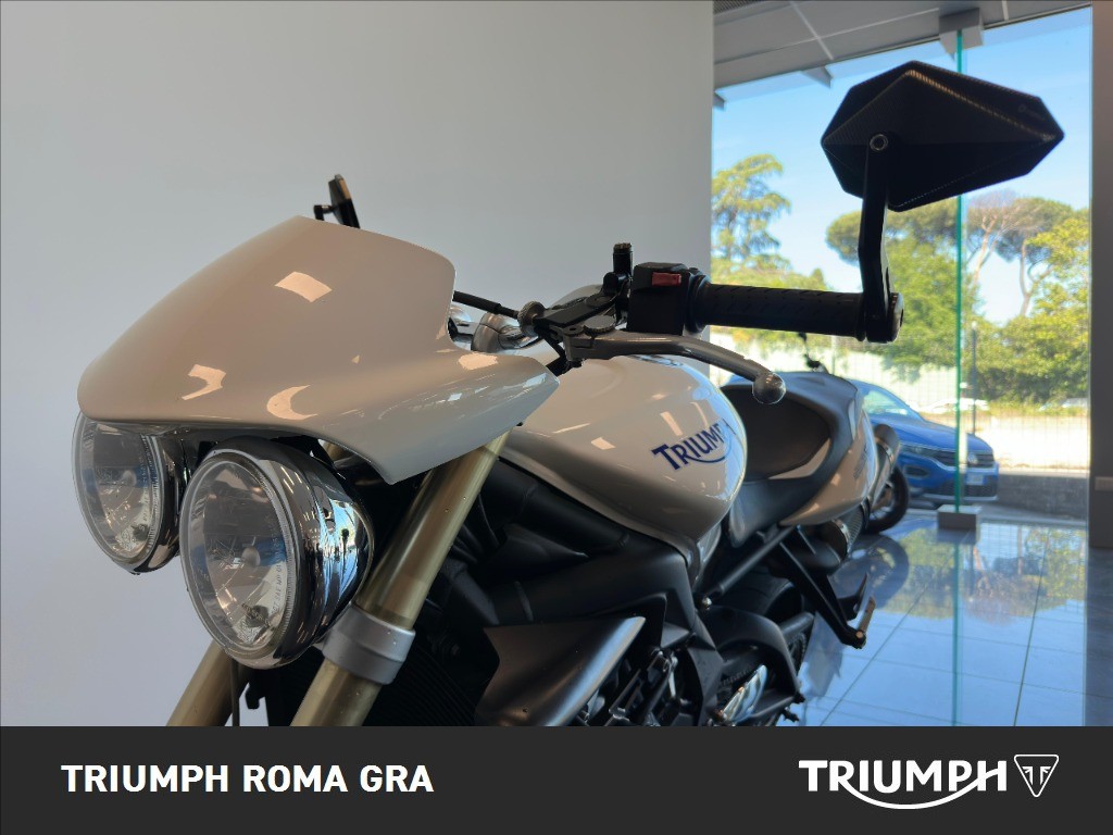 TRIUMPH Street Triple 675 