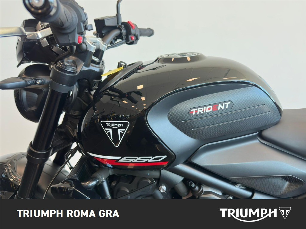 TRIUMPH Trident 660 Jet Black Abs