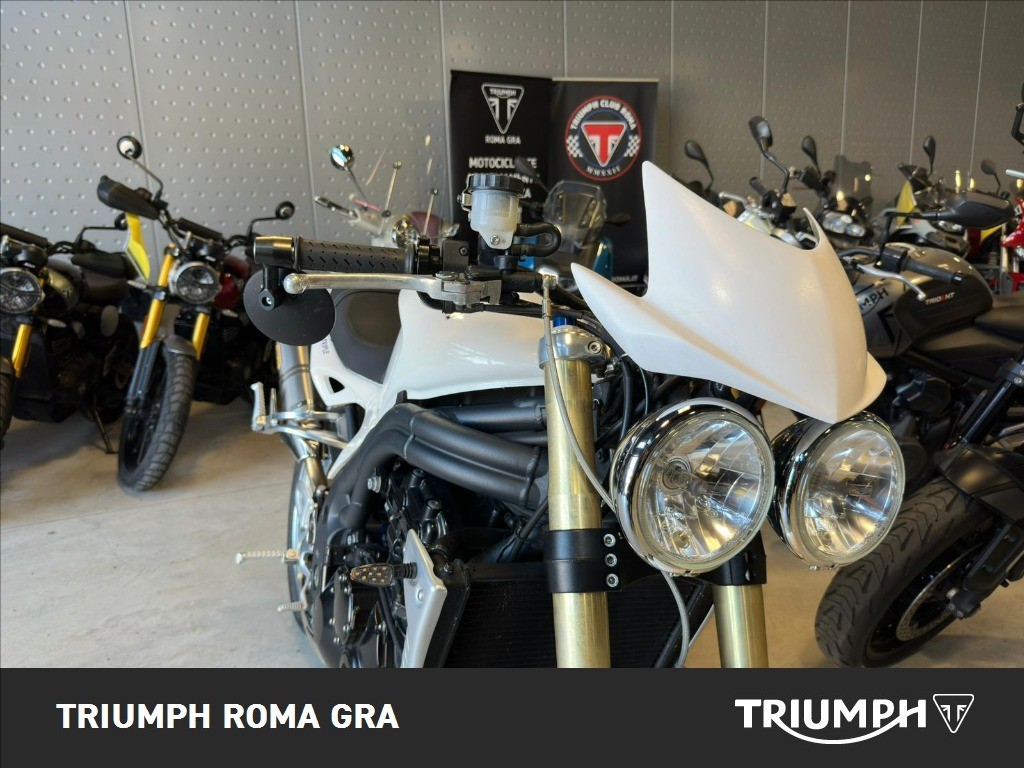 TRIUMPH Speed Triple 1050 