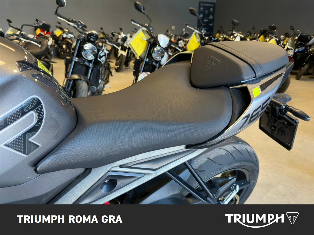 TRIUMPH Street Triple 765 R