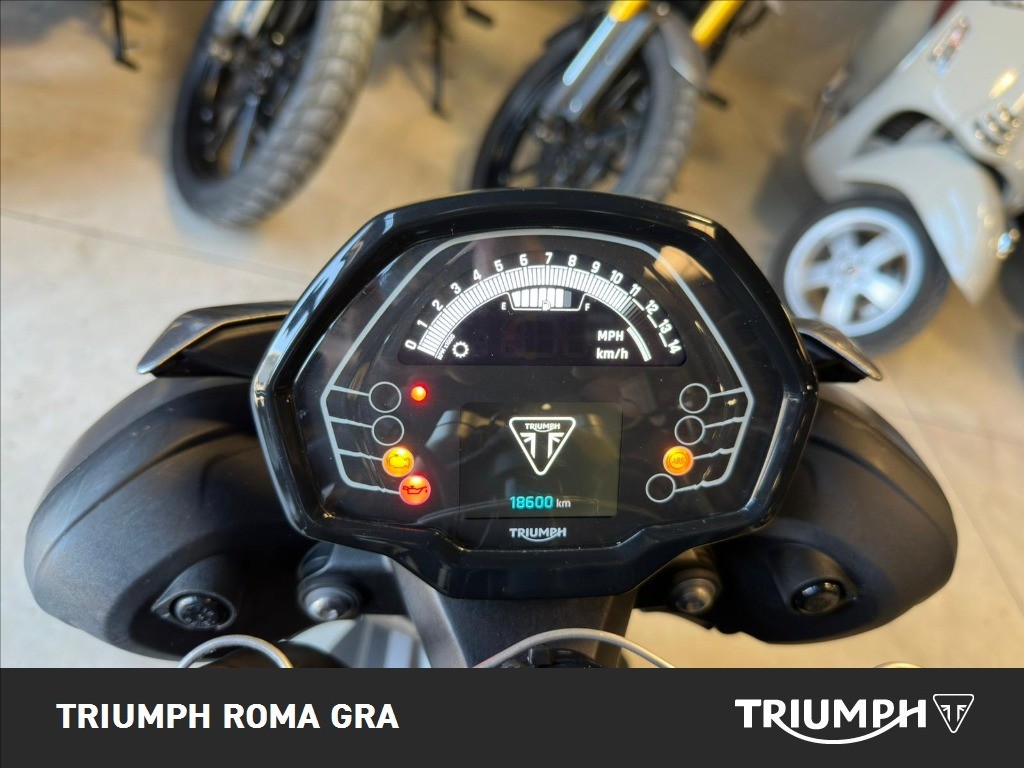 TRIUMPH Street Triple 765 R
