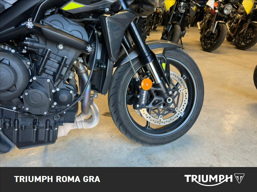TRIUMPH Street Triple 765 R