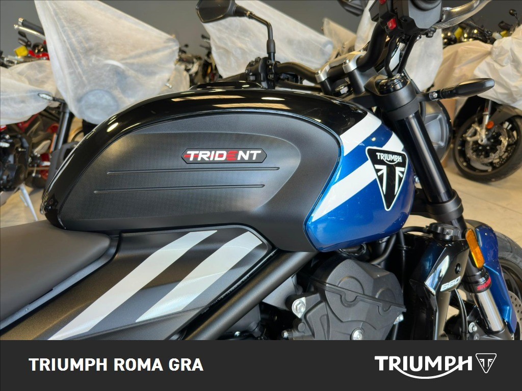 TRIUMPH Trident 660 Cobalt Blue / Sapphire Black Abs