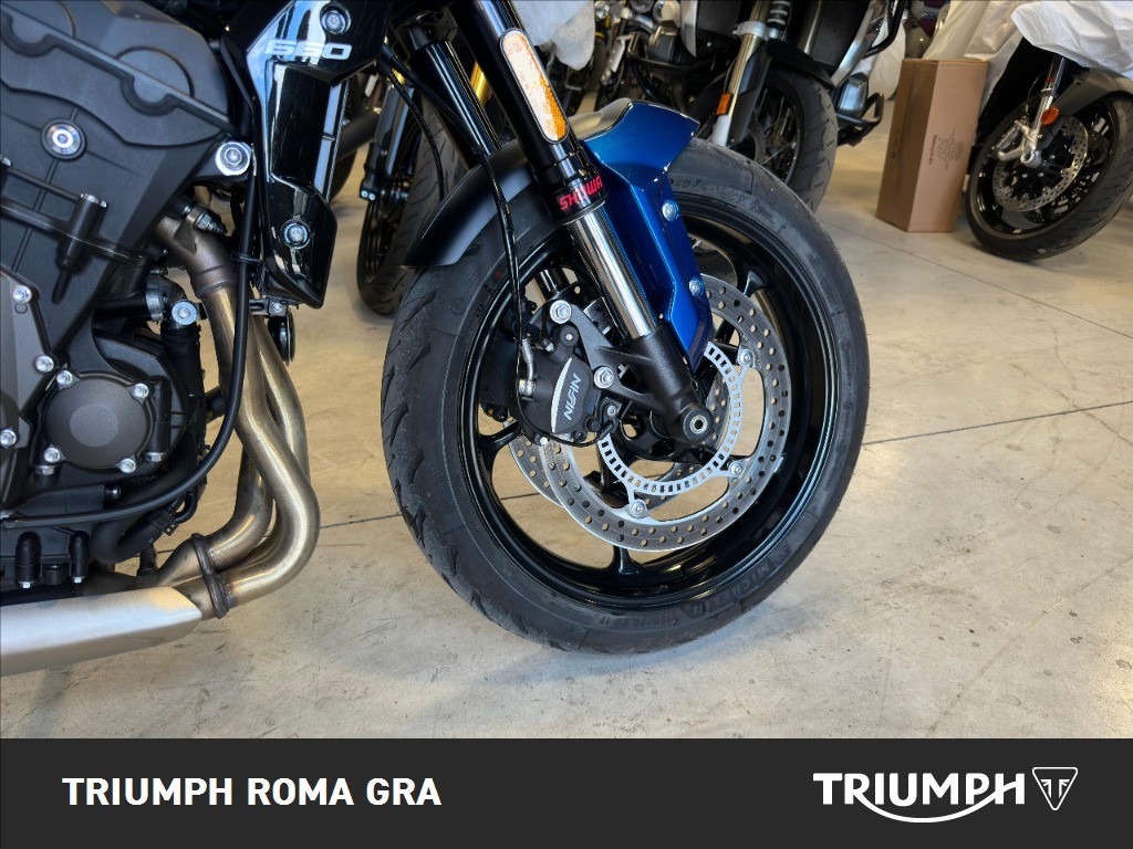 TRIUMPH Trident 660 Cobalt Blue / Sapphire Black Abs