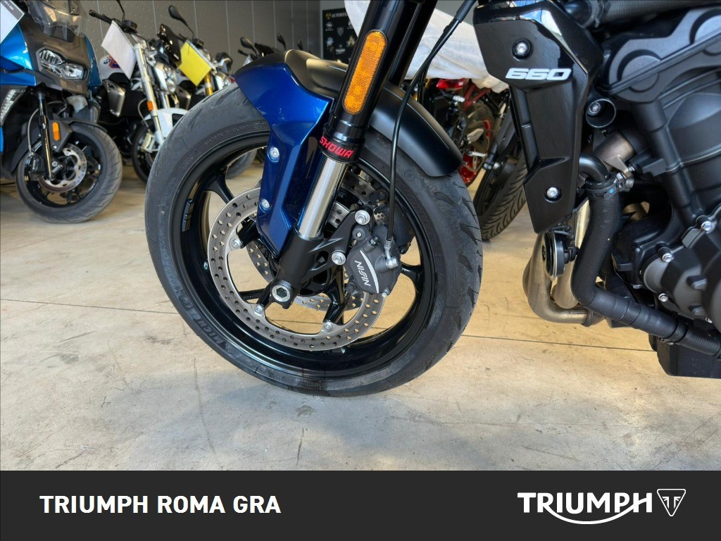 TRIUMPH Trident 660 Cobalt Blue / Sapphire Black Abs