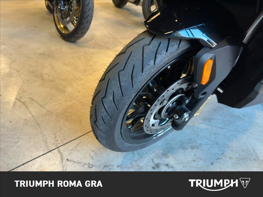 BMW C 400 GT Triple Black Abs