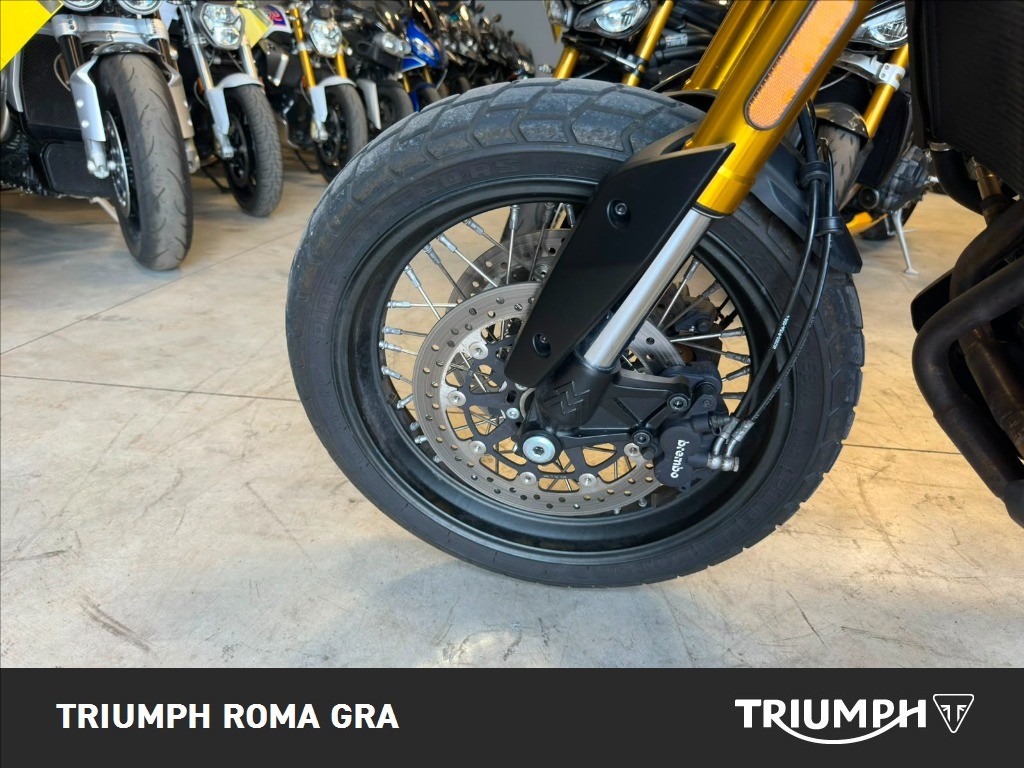 MOTO MORINI Seiemmezzo SCR 650 Abs