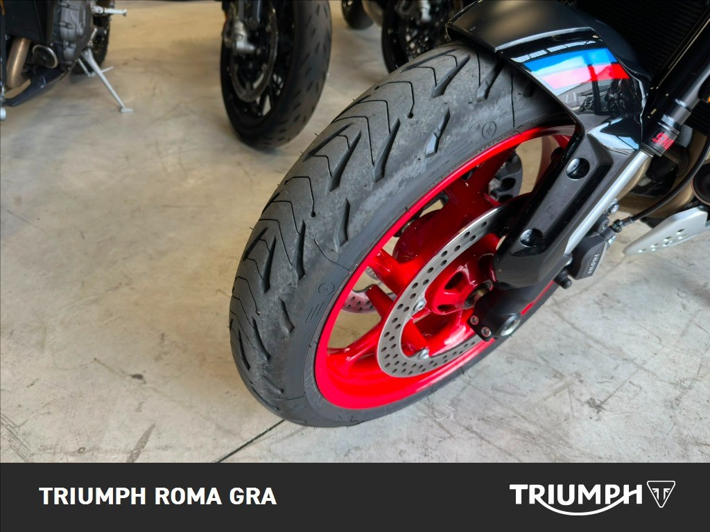 TRIUMPH Trident 660 Triple Tribute Abs