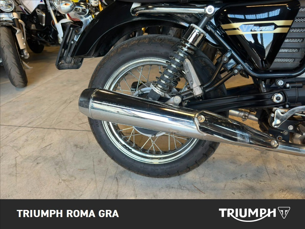 MOTO GUZZI V7 750 Classic