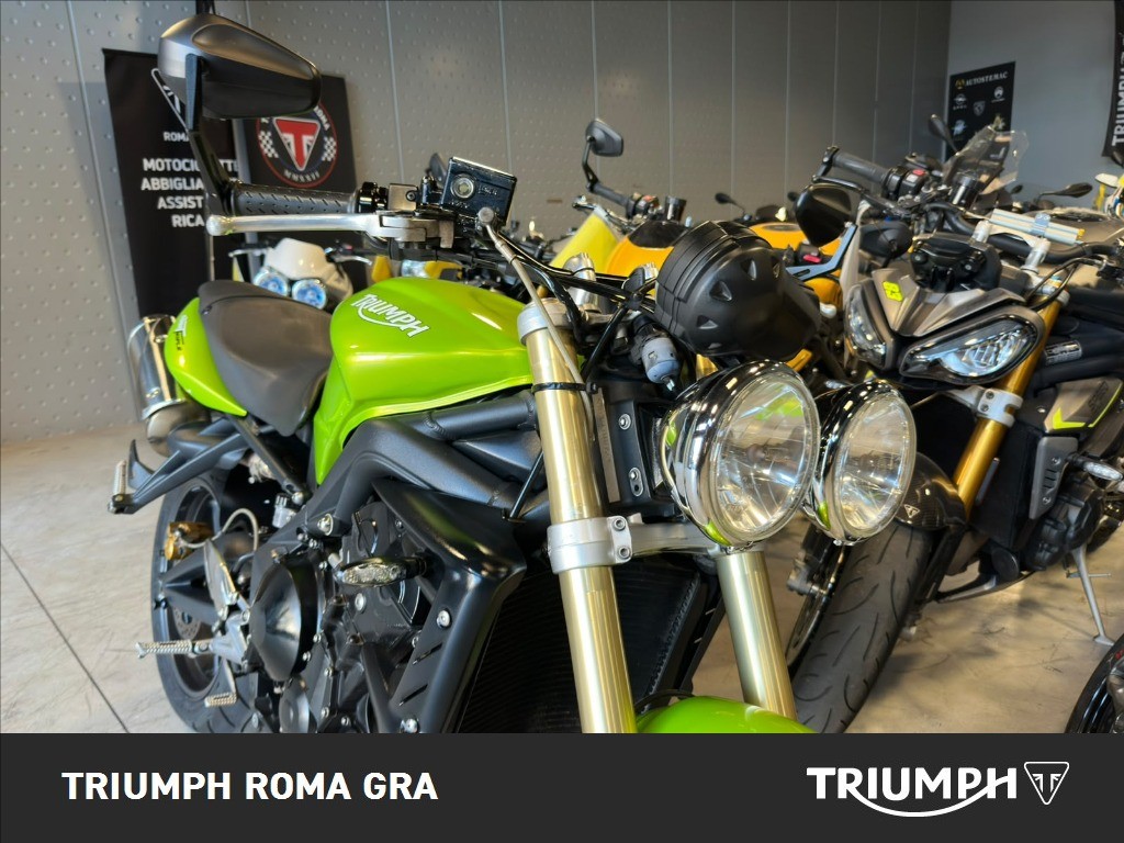 TRIUMPH Street Triple 675 