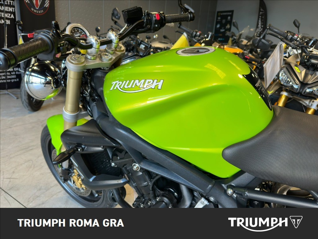 TRIUMPH Street Triple 675 