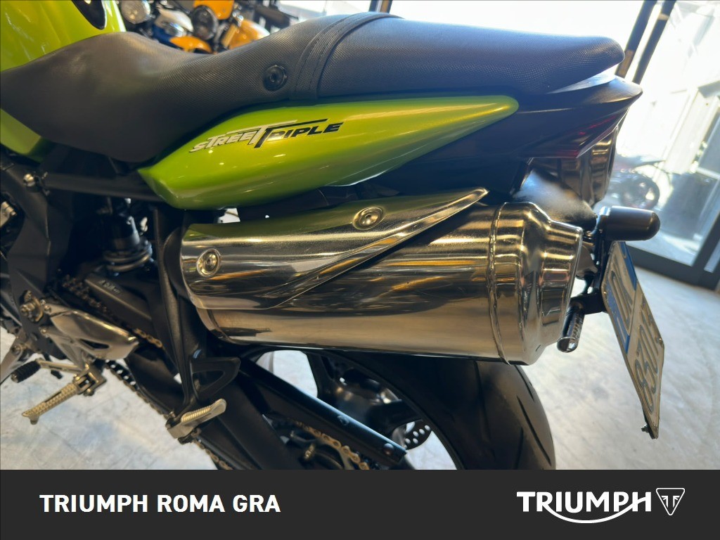 TRIUMPH Street Triple 675 
