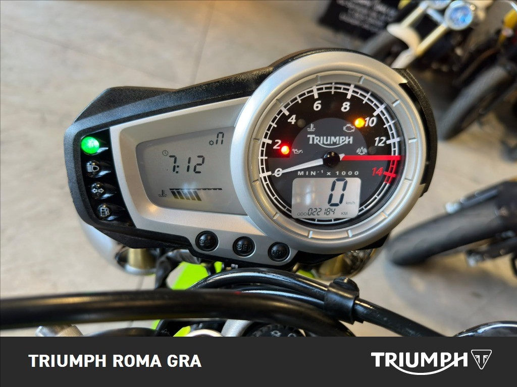 TRIUMPH Street Triple 675 
