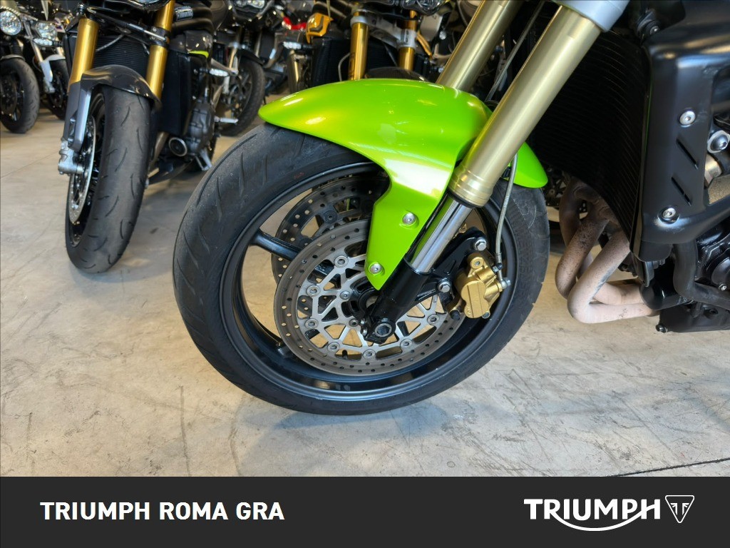 TRIUMPH Street Triple 675 