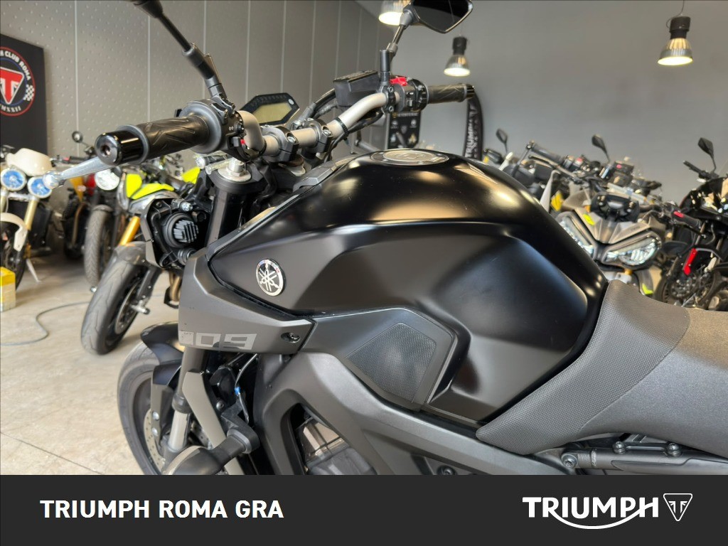 YAMAHA MT-09 850 Abs