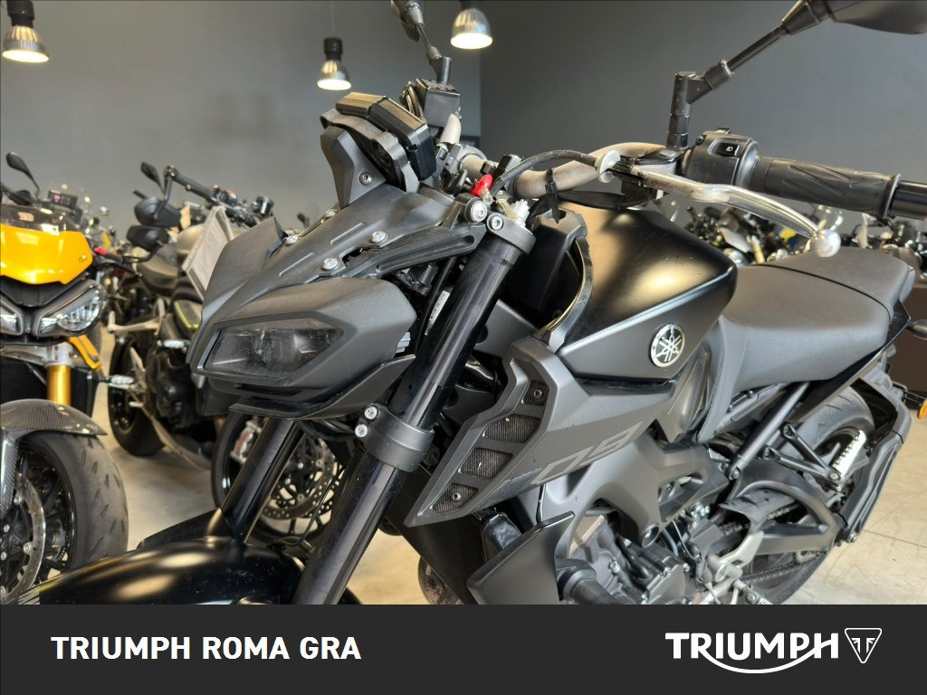 YAMAHA MT-09 850 Abs