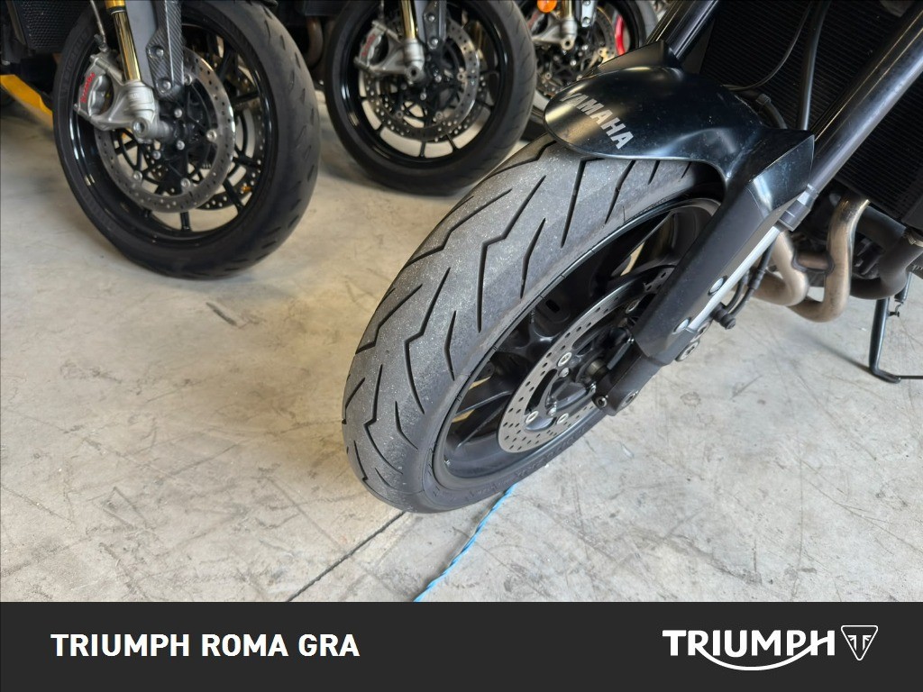 YAMAHA MT-09 850 Abs