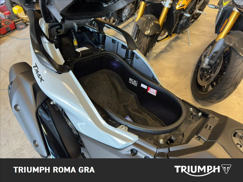 YAMAHA T-Max 560 Tech Abs