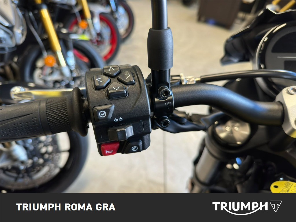 TRIUMPH Trident 800 Jet Black Abs
