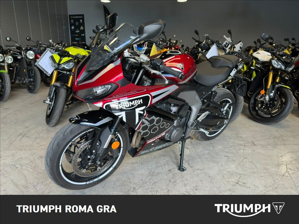 TRIUMPH Daytona 660 Abs