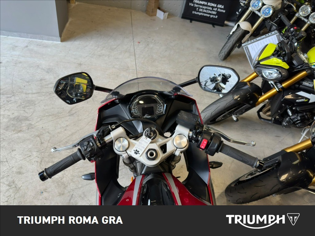 TRIUMPH Daytona 660 Abs