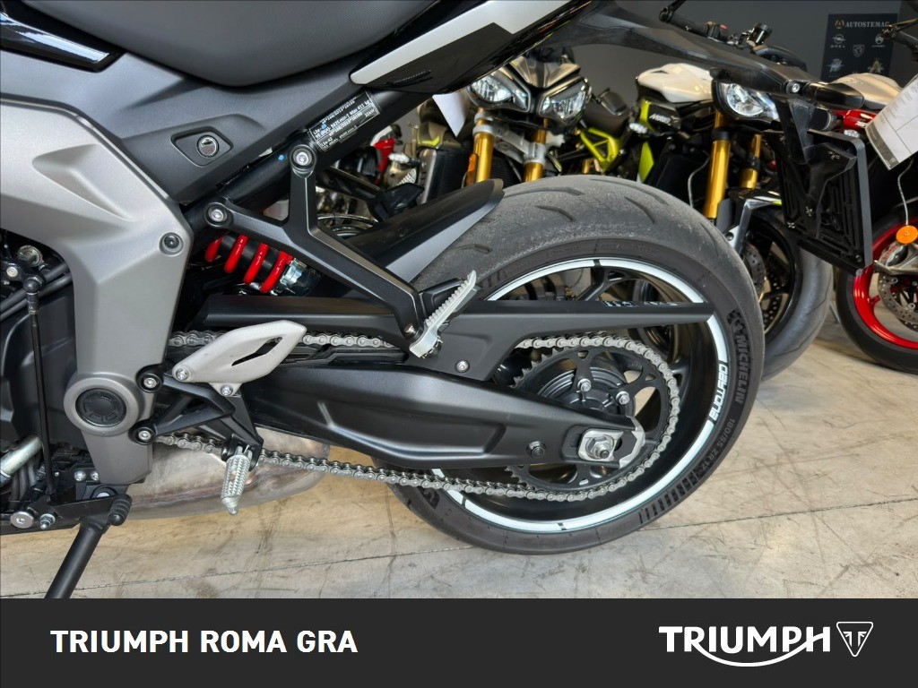 TRIUMPH Daytona 660 Abs
