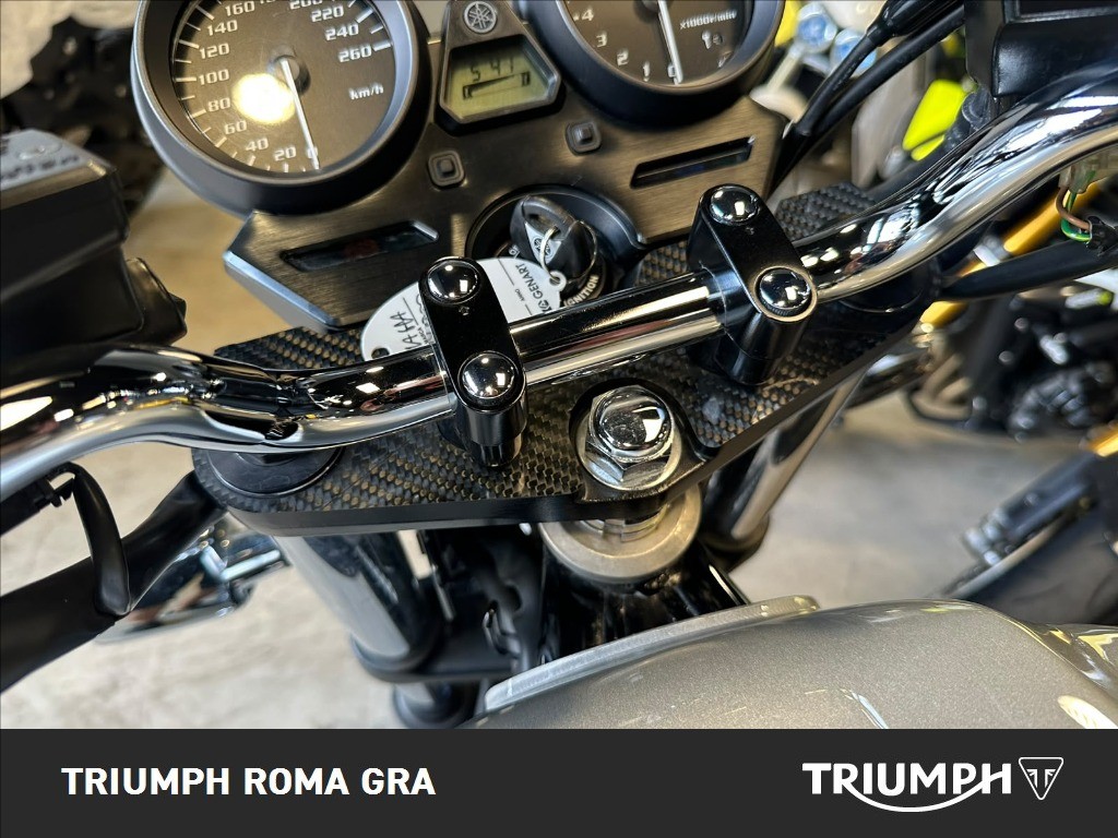 YAMAHA XJR 1300 