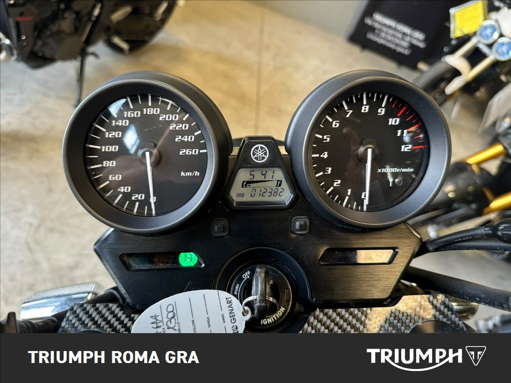 YAMAHA XJR 1300 