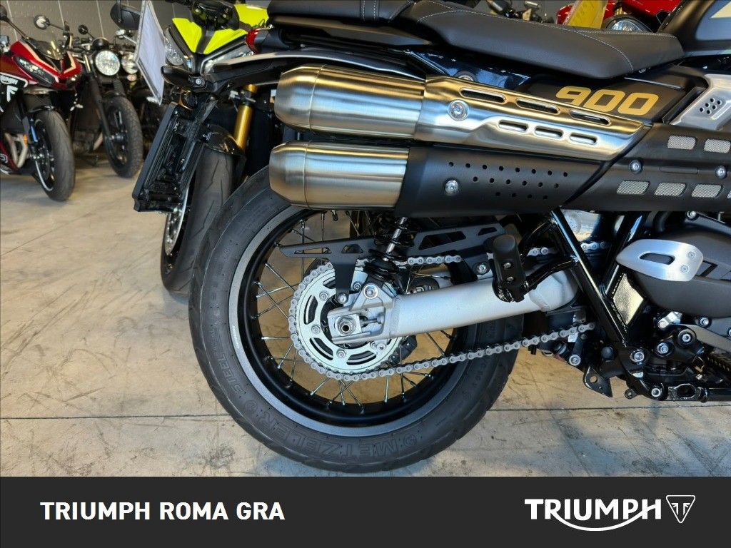 TRIUMPH Scrambler 900 Matt Khaki Green / Matt Phantom Black Abs