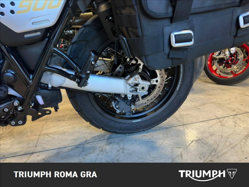 TRIUMPH Scrambler 900 Matt Khaki Green / Matt Phantom Black Abs