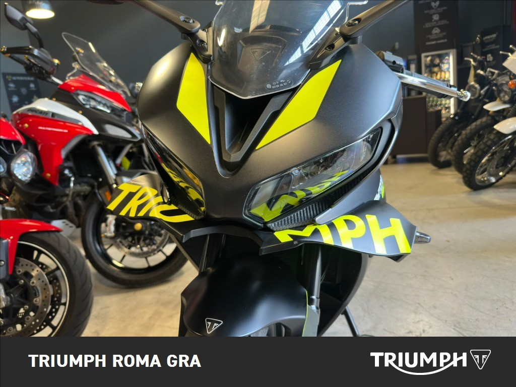 TRIUMPH Daytona 660 Abs