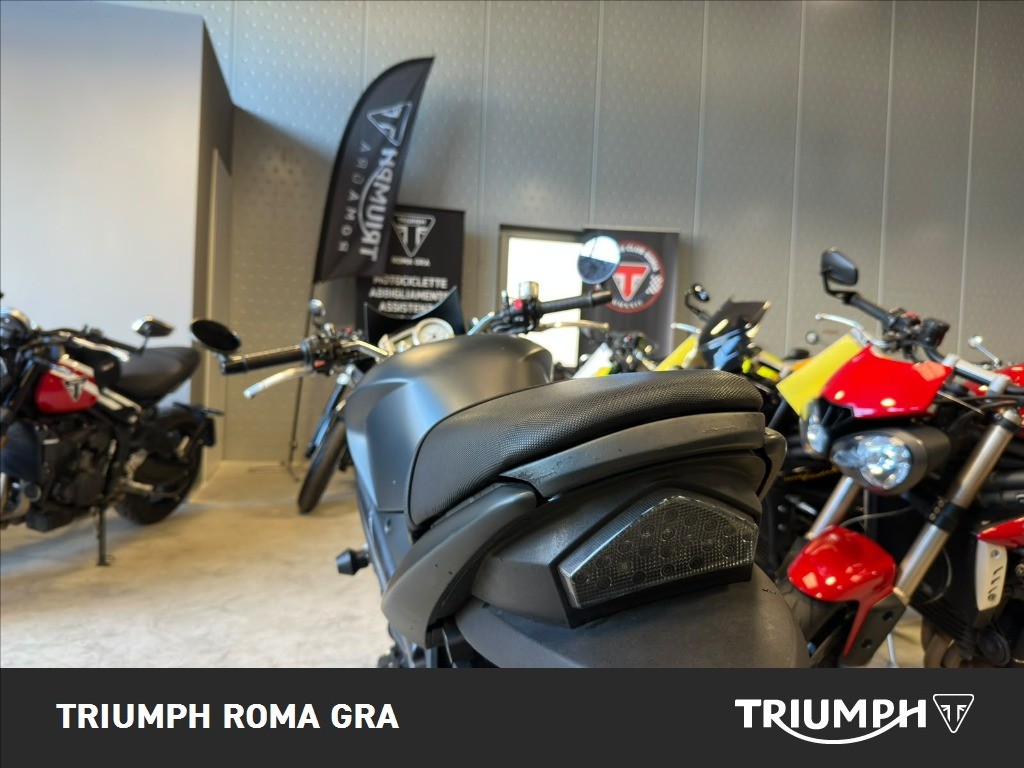 TRIUMPH Speed Triple 1050 
